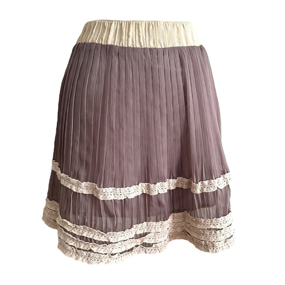 Très Bien USA Y2K Pleated Mini Skirt Lace Trim Romantic Cottagecore Kawaii Style - Picture 1 of 15